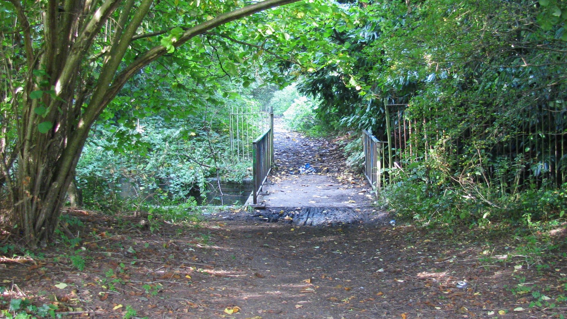 Lapal Canal Aqueduct