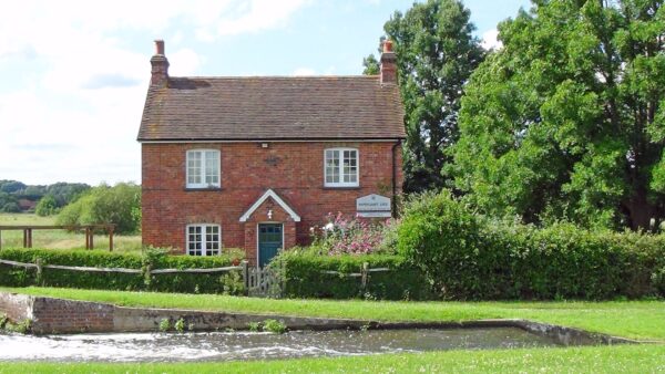 Papercourt Lock Cottage.